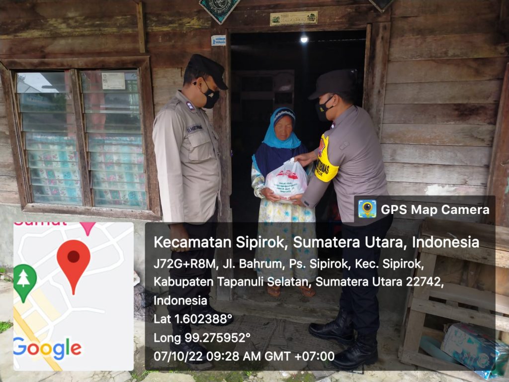 Polres Tapsel Berikan Bantuan Sosial untuk Membantu Ringankan Beban Masyarakat