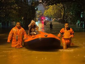 Banjir Melanda Kota Medan, Seluruh Ruas Jalan Terendam