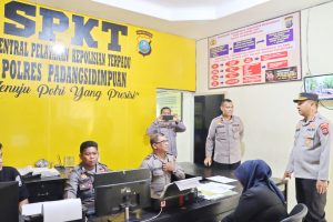 Kapolres Padangsidimpuan Sidak ke Ruang SIM dan SPKT : Agar Pelayanan ke Masyarakat Lebih Baik