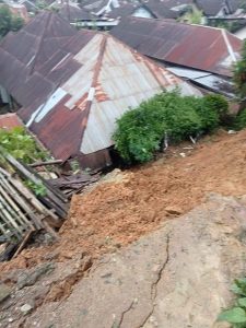 Dua Rumah di Sitamiang Baru Padangsidimpuan Tertimpa Tanah Longsor, BPBD Langsung Berbuat Ini