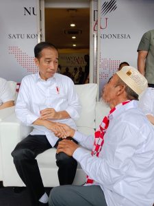 Temui Jokowi, Warga Batahan I, Madina Berlutut Menangis Karena Hal Ini