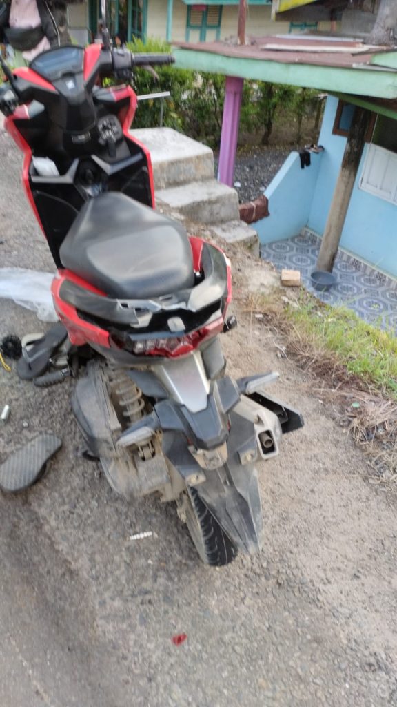 Adu Kambing Dua Sepeda Motor Vario di Batu Hula Menimbulkan Korban Jiwa: Ini Plat Nomornya