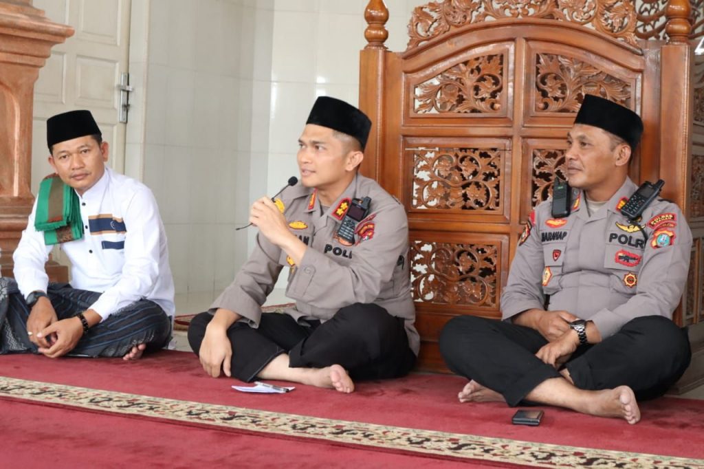 Kapolres Asahan Gelar Jumat Curhat di Mesjid Al – Jihad