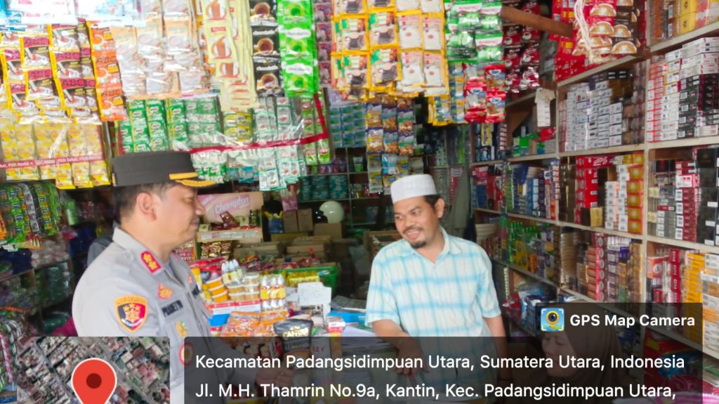 Pastikan Usaha Masyarakatnya Lancar, Kapolres Padangsidimpuan Sambangi Grosir Sembako
