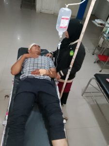 Sadis, Warga di Tapsel Bacok Kepala Kades