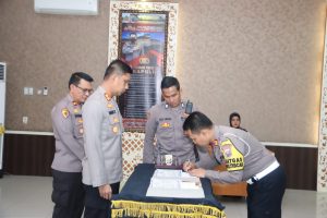 Kapolres Pimpin Penandatanganan Berita Acara Pendistribusian Anggaran di Jajaran Polres Tapsel