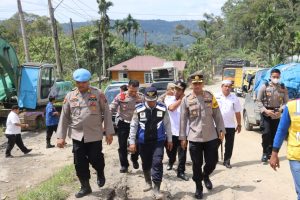 Tinjau Pos PAM Nataru dan Pembangunan Jalan Batu Jomba, Ini Kata Kapolres Tapsel