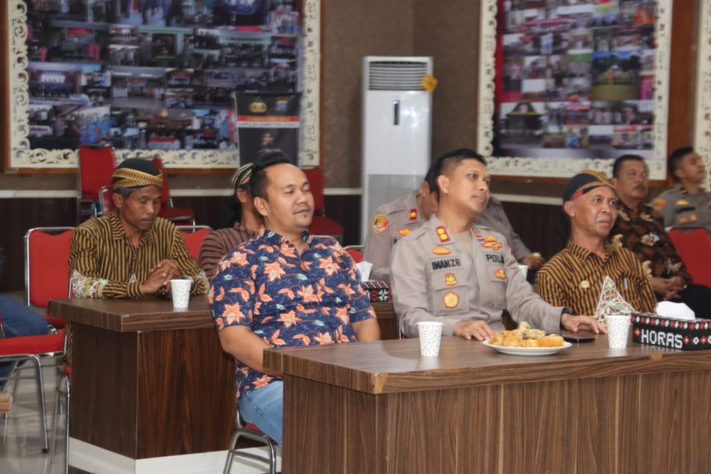 Dukung Pelestarian Budaya, Kapolres Tapsel Nonton Bareng Wayang Orang