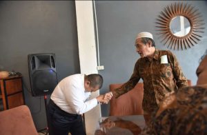 Ketika Bupati Tapsel Perlihatkan Sikap Rendah Hati dan Terpuji