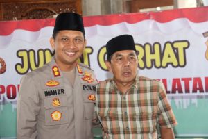Jumat Curhat di Mesjid As-Suhur, Kapolres Tapsel Bagikan WhatsApp Pribadinya