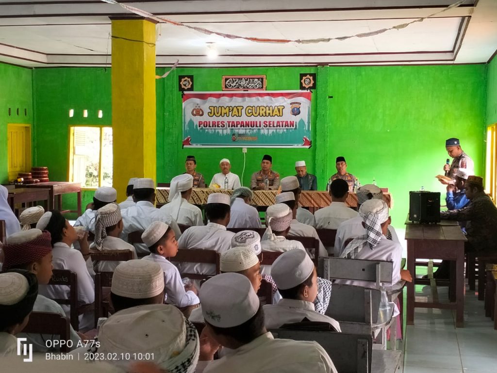 Berkunjung Ke Ponpes, Kapolres Zamroni Beri Motivasi Kepada Santri