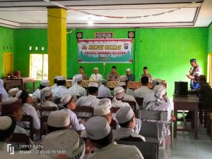 Berkunjung Ke Ponpes, Kapolres Zamroni Beri Motivasi Kepada Santri