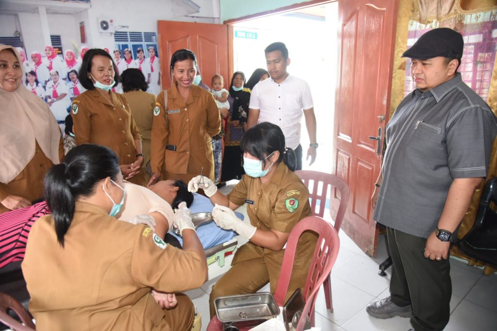 Optimalkan Pelayanan ke Masyarakat, Bupati Dolly Berkantor di Kecamatan Tantom