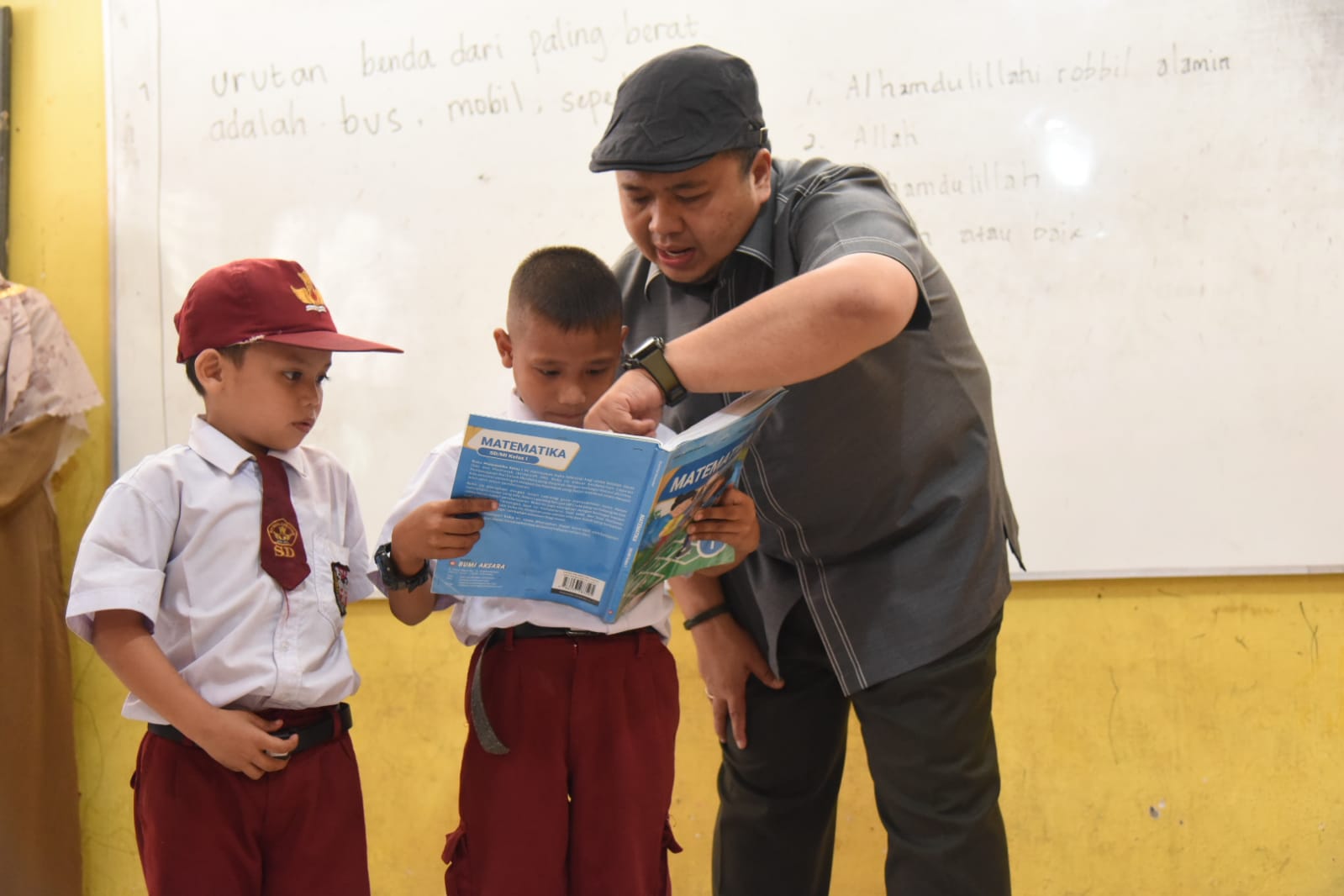 Bupati Dolly Pelatihan Guru