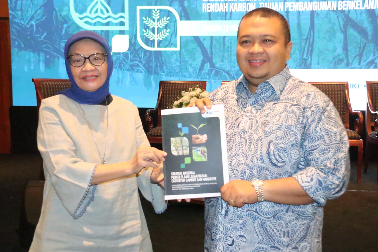 Bupati Tapsel Tampil Jadi Pembicara di Peluncuran Dokumen STRANAS, Ini Paparannya