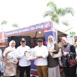 Gubernur dan Ketua TP PKK Sumut Kunjungi Stand Pameran Pemkab Tapsel di HPN 2023