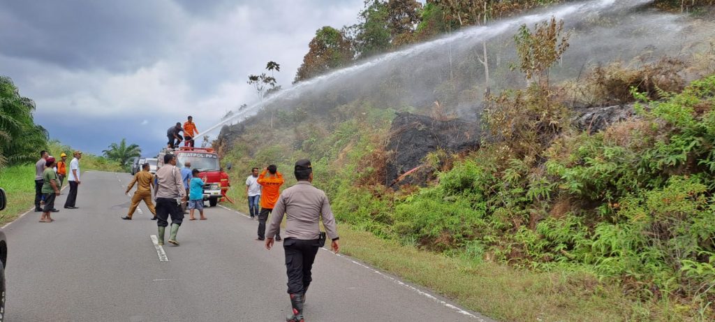 Temuin Titik Api, Polsek Batangtoru Sigap Cek Lokasi nya