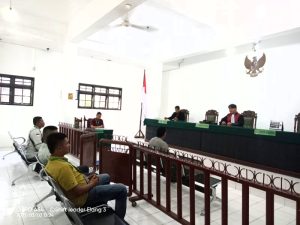 Polsek Padang Bolak Hadiri Sidang Tipiring Terdakwa Pencurian Buah Sawit