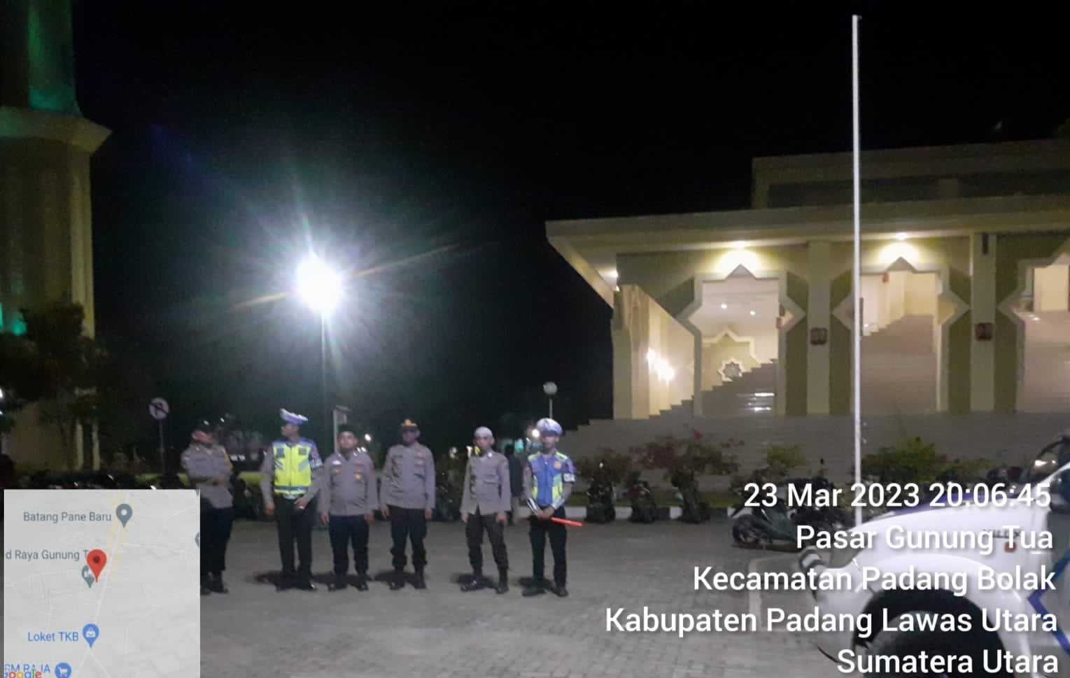Salat Tarawih Polres Tapsel