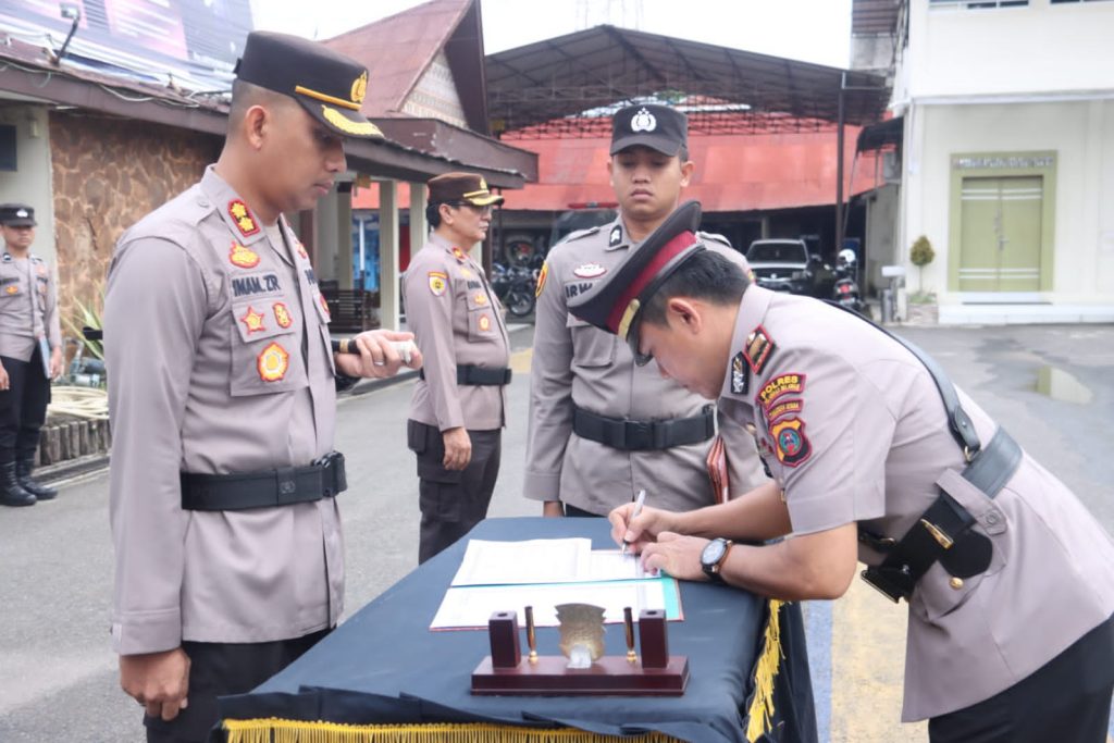 Kapolres Tapsel Lantik AKP Rudy Saputra Jadi Kasat Reskrim