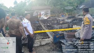 Api Menyambar Bensin, Dua Unit Rumah di Arse Tapsel Terbakar