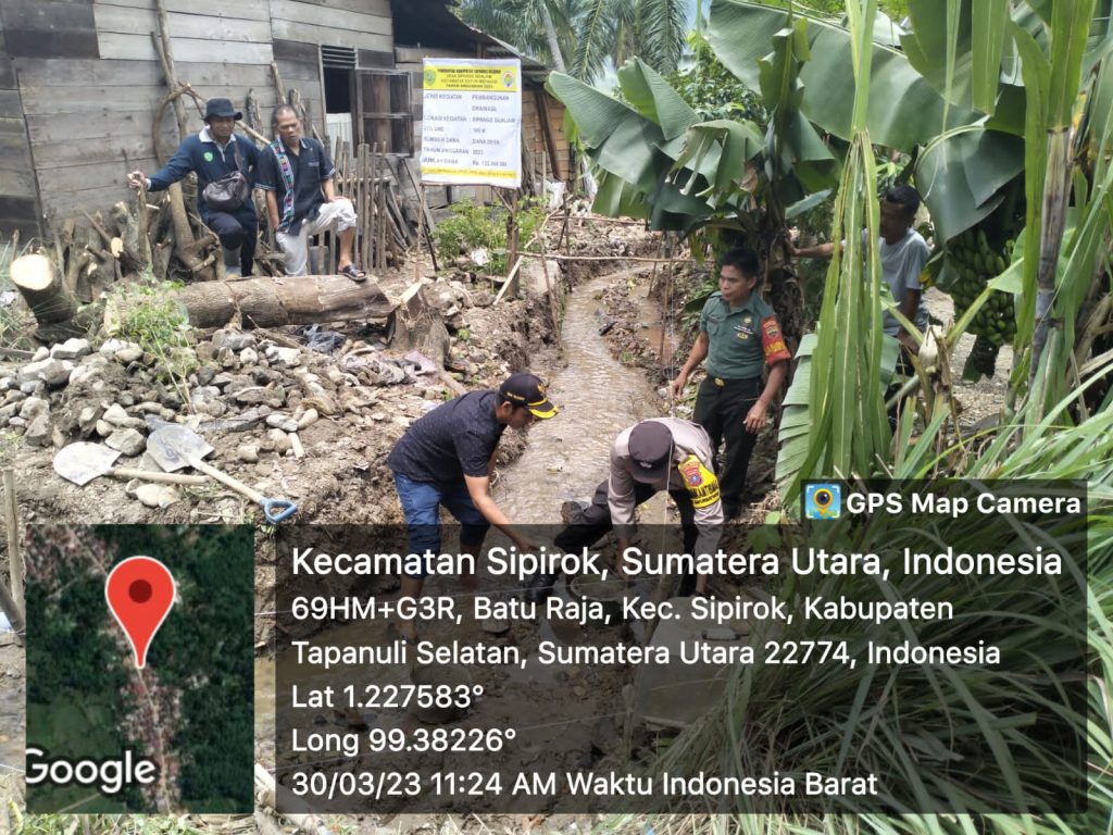 Polsek Batang Angkola Hadiri Peletakan Batu Pertama Drainase