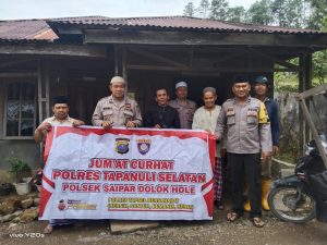 Masyarakat Curhat Terkait Jalan Rusak ke Polsek SD Hole