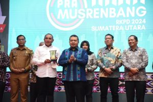 Di Hadapan Gubernur, Bupati dan Wali Kota, Dolly P Pasaribu Pamer Sejumlah Capaian Prestasi