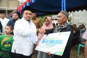 Safari Ramadan di Arse, Bupati Tapsel Disambut Antusias Warga