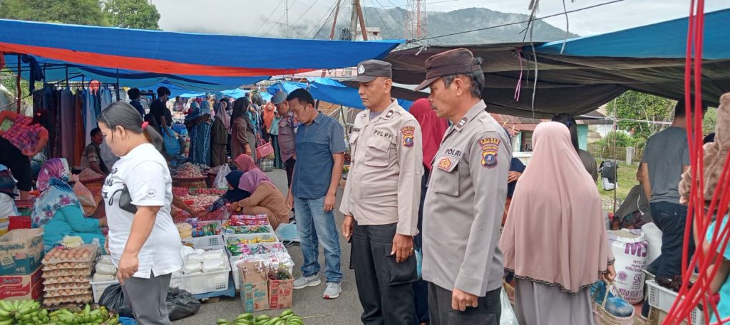 Pastikan Kondusif, Polsek Sipirok Monitor Kamtibmas di Pasar