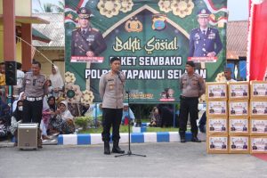 Baksos Presisi Di Paluta, Polres Tapsel Serahkan 500 Paket Sembako