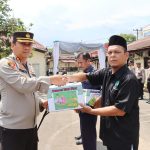 Kapolres Padangsidimpuan Berikan Paket Lebaran Wartawan