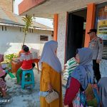 Kapolsek SD Hole Kawal Penyaluran Bantuan Pangan