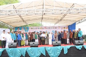 Ribuan Masyarakat Saksikan Penandatanganan Petisi, Minta Bupati Dolly Kembali Pimpin dan Lanjutkan Pembangunan di Tapsel