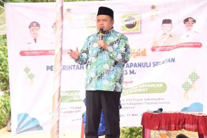 Makna Halal Bi Halal Bagi Bupati Dolly: Mempererat Tali Silaturrahmi