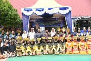 Hadiri Perpisahan Siswa SMPN 1 Batang Toru, Bupati Dolly : Nasehat Orang Tua Adalah Kunci Kesuksesan