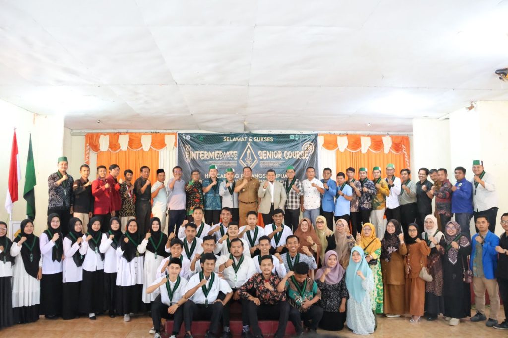 Tak Berjarak, Bupati Dolly Ikut Bangga Terhadap Eksistensi HMI