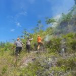 Polres Padangsidimpuan Damkar Padamkan Kebakaran Lahan