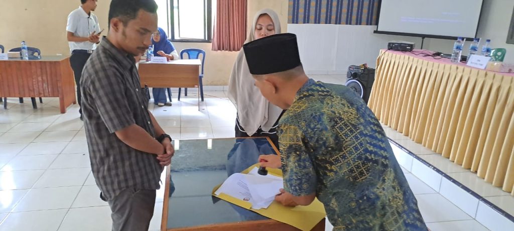 Agar Berjalan Tertib, Polsek Batang Toru Hadir di Rapat Rekapitulasi Daftar Pemilih Sementara Pemilu 2024
