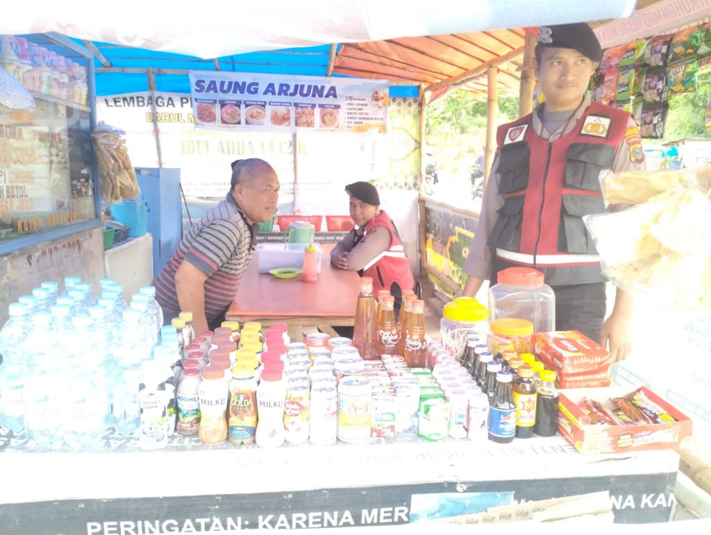 Sat Samapta Polres Tapsel Sambang dan Gatur Lalin di Parsalakan