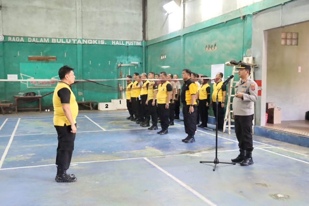 Pertandingan Badminton Polres Padangsidimpuan Sambut HUT Bhayangkara Meriah   