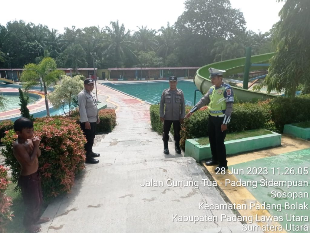 Libur Cuti Bersama, Polres Tapsel Pengamanan di Water Boom Gunung Tua