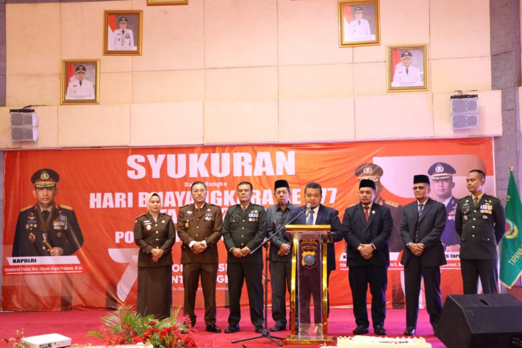 Hadiri HUT Bhayangkara ke-77, Bupati Tapsel : Jelang Pemilu 2024, Mari Bekerja Secara Maksimal