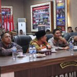 Kapolres Tapsel dan Forkopimda Nonton Wayang Kulit