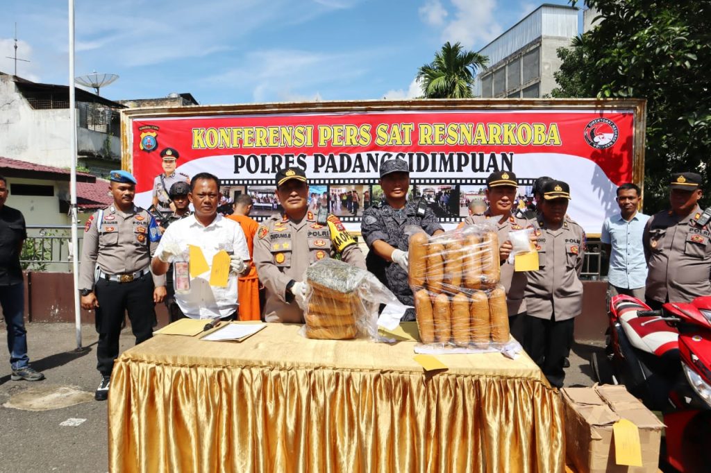 Polres Padangsidimpuan Bongkar Jaringan Narkoba, 4 Tersangka Diamankan