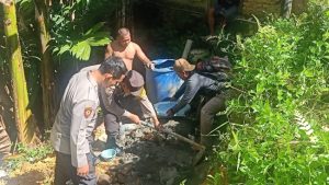 Bukti Nyata Kinerja Polri, Polsek Dolok Gotong Royong dengan Warga di Program Stop BABS