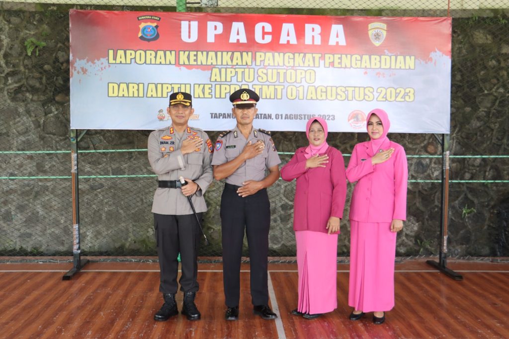 Kapolres Tapsel Pimpin Upacara Kenaikan Pangkat Personel dari Aiptu ke Ipda   