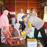 Longsor Kapolres Padangsidimpuan Beri Bantuan ke Warga