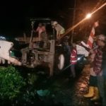Polres Tapsel dan Warga Gotong Royong Drainase