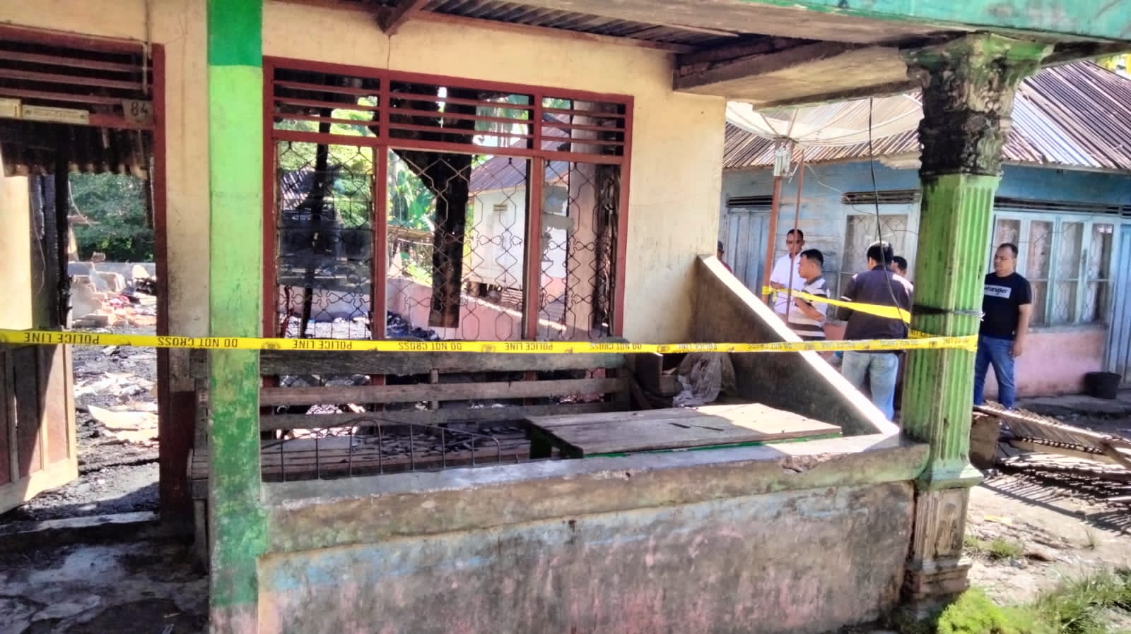 Rumah Petani di Paluta Dilumat Api